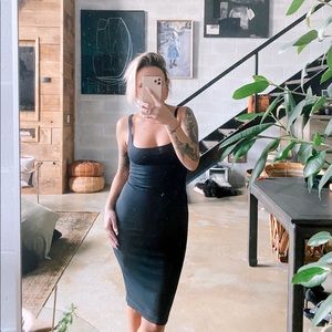 Zara black body con midi dress